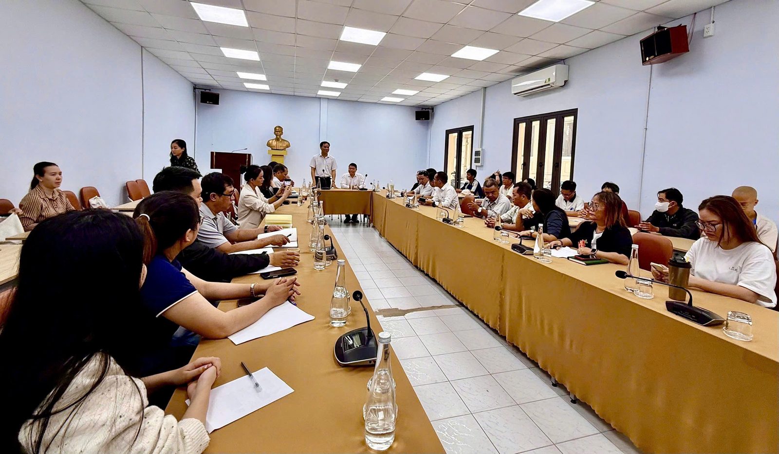 Toàn cảnh buổi làm việc giữa HIEA, doanh nghiệp hội viên và Sở Công Thương TP.HCM